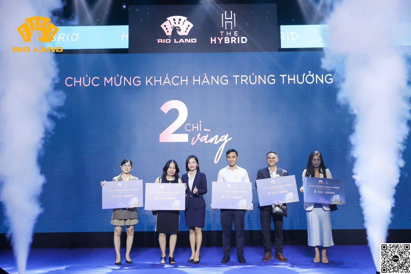 Căn hộ the Hybrid dự án khu đô thị MT Eastmark City đã chính thức mở bán vào sáng ngày 29/07/2023. Quý khách quan tâm đến giá bán chính thức giỏ hàng chủ đầu tư vui lòng liên hệ: 0931 737 898  Ảnh: khách hàng tham dự tại tầng 3 GEM CENTER