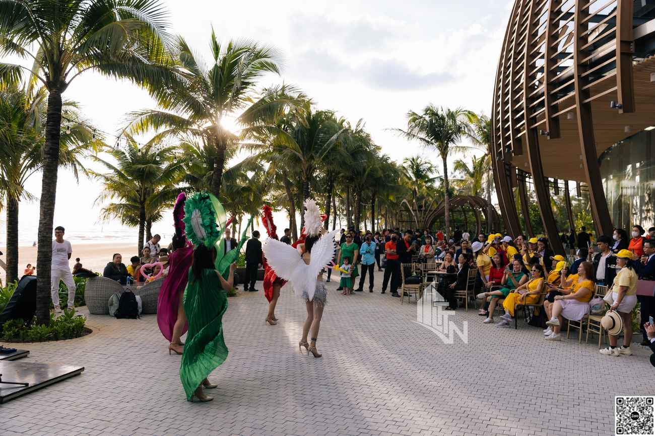 Thanh long bay Phan Thiết Bình Thuận